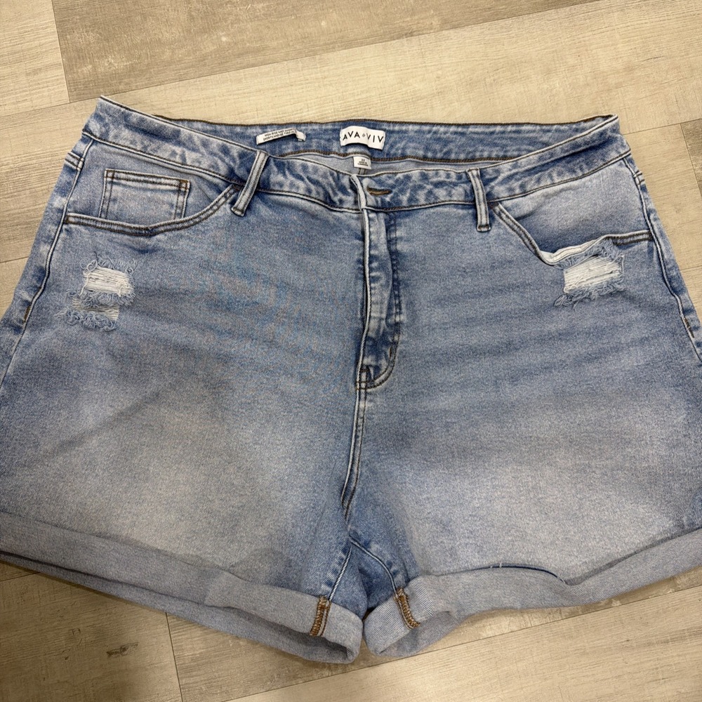 Ava & Viv Women's Size 22 Cuffed Stretch Washed Denim Jean High Rise Midi Shorts
